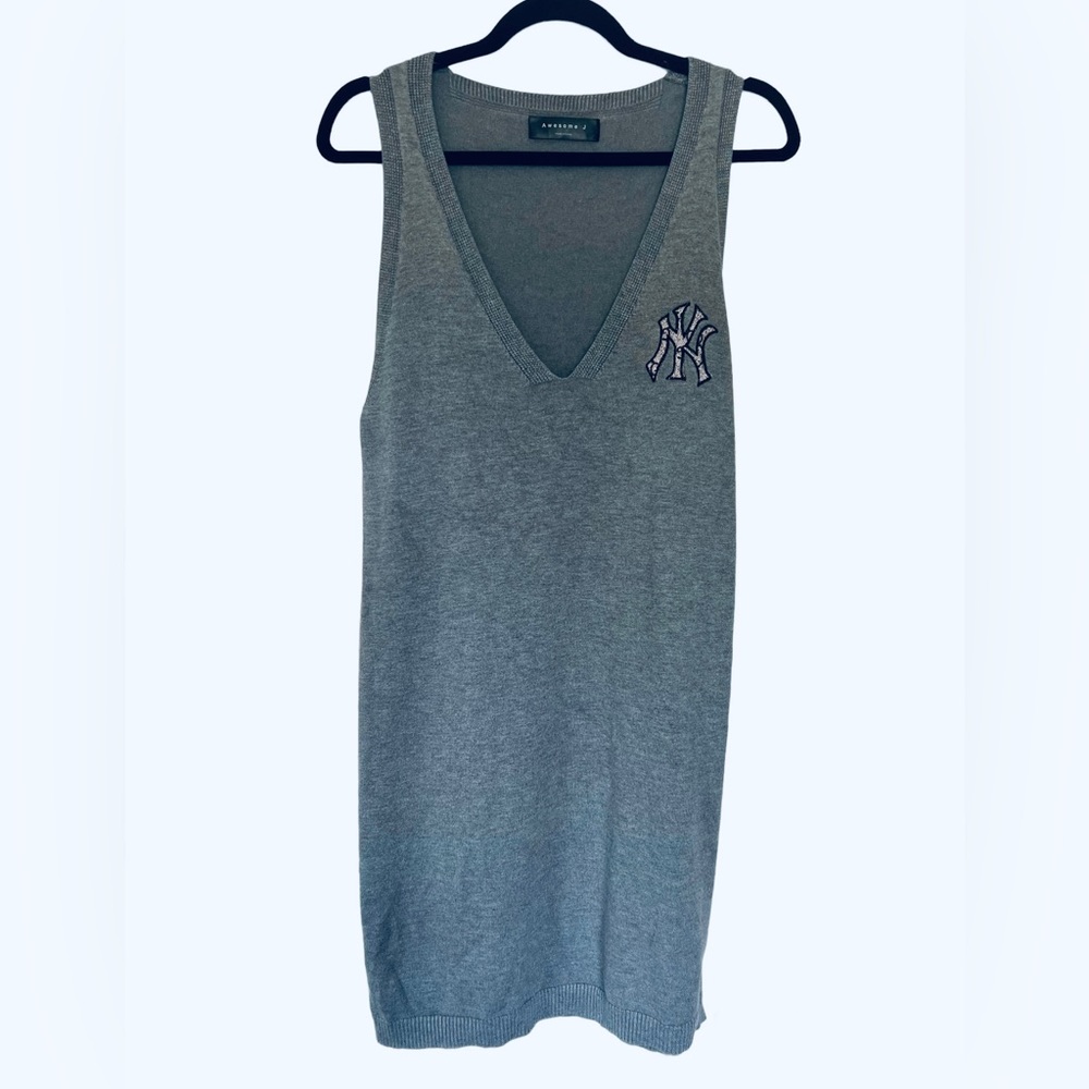 New York Yankees Awesome J Cashmere Wool Knit Sweater Vest Dress V-Neck